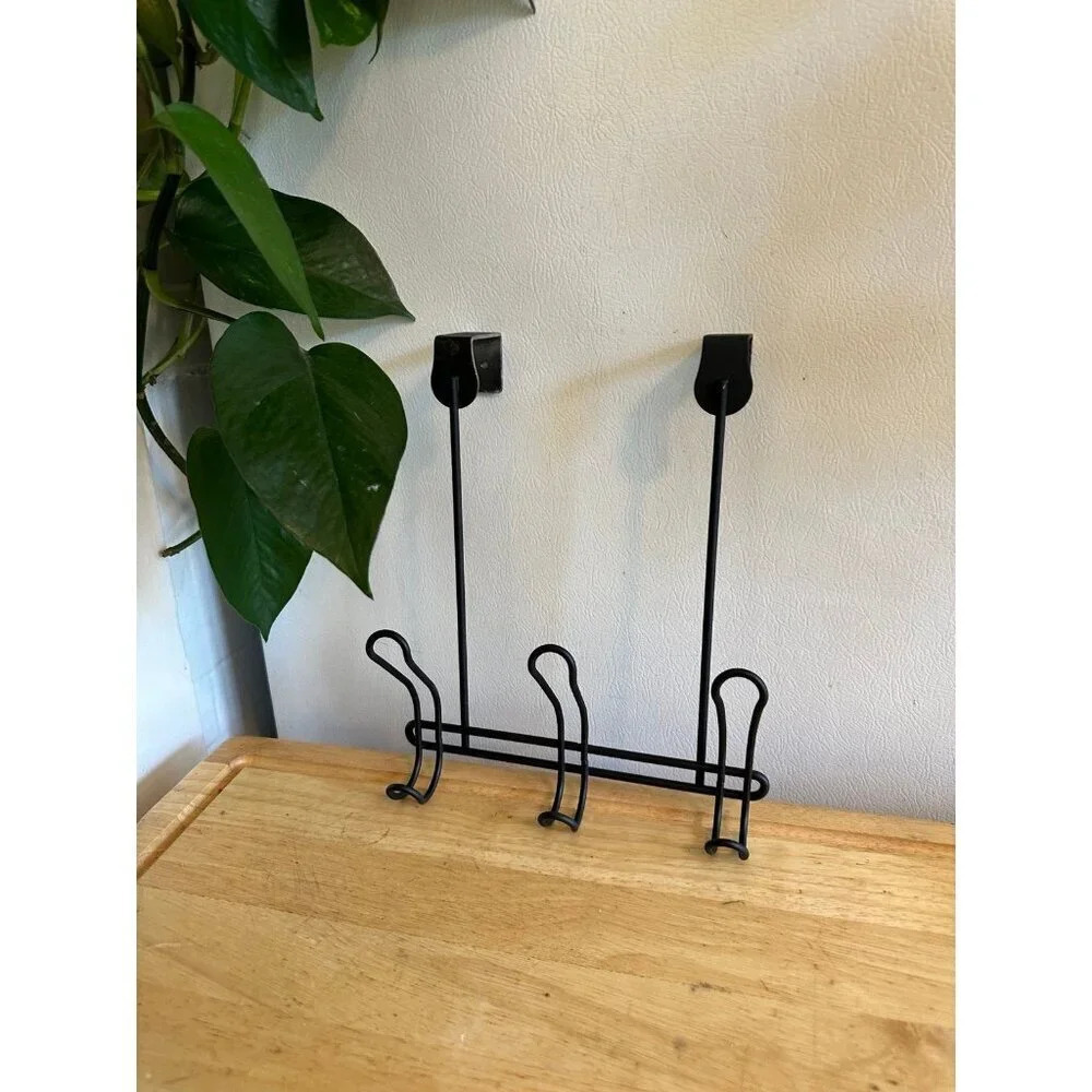 Black Metal Hanging storage